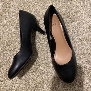 Short Black Pump Heels